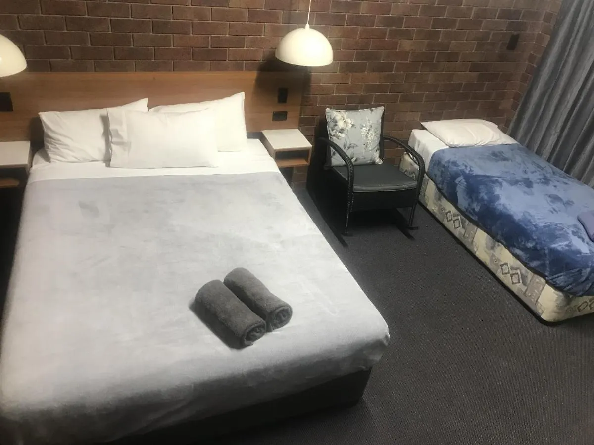 Golden West Motor Inn Miles